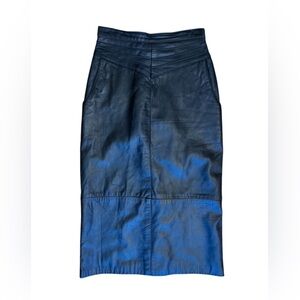 High waisted,side pockets,real fine leather Oscar Leopold size S